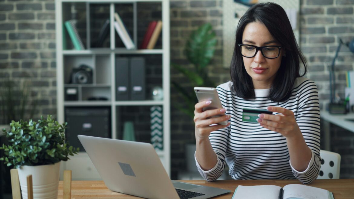 A girl buing something online