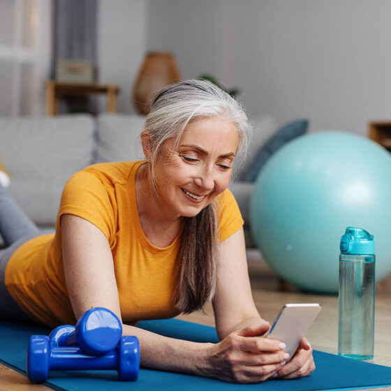 Health Apps for Older Adults: Mobile Workouts, Balance Training & Functional Fitness