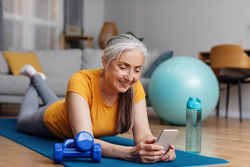 Health Apps for Older Adults: Mobile Workouts, Balance Training & Functional Fitness